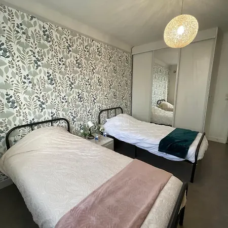 Maison Chaleureuse 4 Avec Jardin - Proche Paris - Arena Paris Nord Villepinte - Parc Des Expositions - Aeroport Cdg - - Asterix * Tremblay-en-France