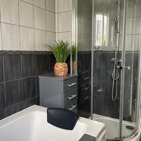 Maison Chaleureuse 4 Avec Jardin - Proche Paris - Arena Paris Nord Villepinte - Parc Des Expositions - Aeroport Cdg - - Asterix بيت للعطل *