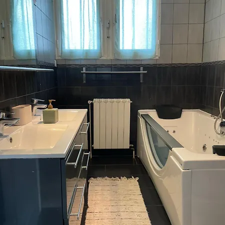 Maison Chaleureuse 4 Avec Jardin - Proche Paris - Arena Paris Nord Villepinte - Parc Des Expositions - Aeroport Cdg - - Asterix بيت للعطل *