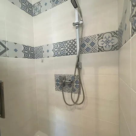 Maison Chaleureuse 4 Avec Jardin - Proche Paris - Arena Paris Nord Villepinte - Parc Des Expositions - Aeroport Cdg - - Asterix * Tremblay-en-France