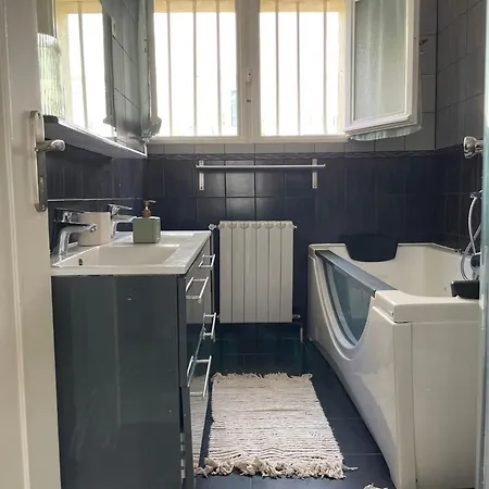Maison Chaleureuse 4 Avec Jardin - Proche Paris - Arena Paris Nord Villepinte - Parc Des Expositions - Aeroport Cdg - - Asterix Tremblay-en-France